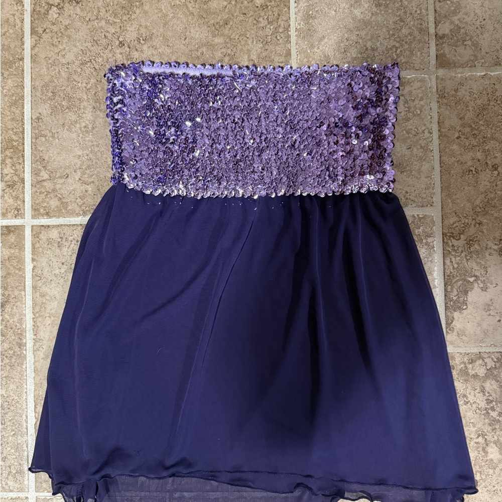 Strapless Purple Sequin top - Picture 3 of 5
